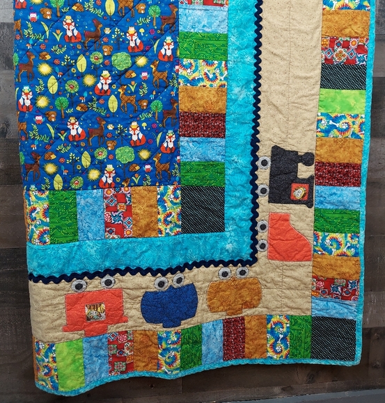 Animal forest Train Handmade Custom Quilt Blanket - Picture 3 of 9